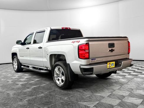 Used 2018 Chevrolet Silverado 1500 Custom w/ Custom Value Package image 7