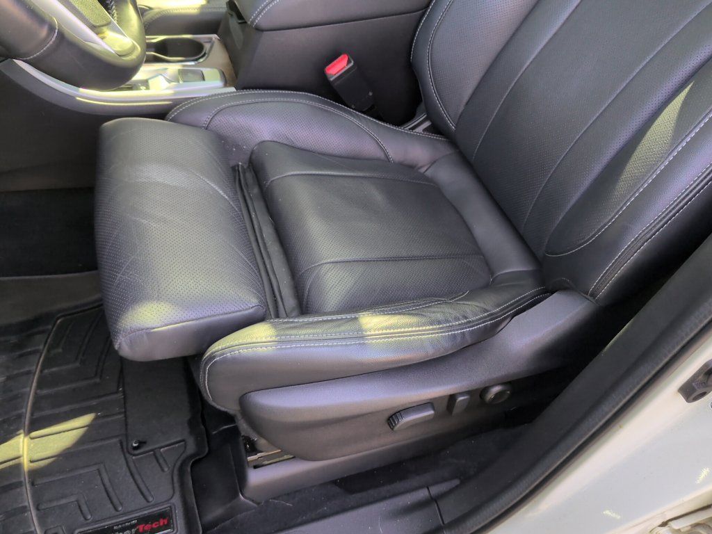 Used 2022 Subaru Ascent Touring AWD/4WD image 19