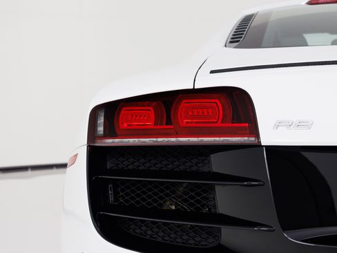 Used 2012 Audi R8 V10 AWD/4WD image 74