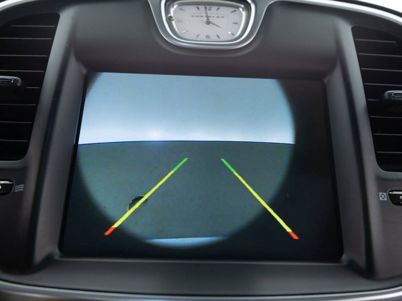 Used 2017 Chrysler 300 C Platinum w/ Safetytec Plus Group RWD image 33