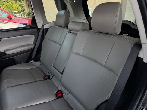 Used 2014 Subaru Forester 2.5i Limited w/ Popular Package #2 AWD/4WD image 16