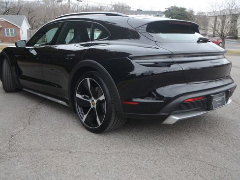 Used 2023 Porsche Taycan 4 Cross Turismo w/ Premium Package image 21