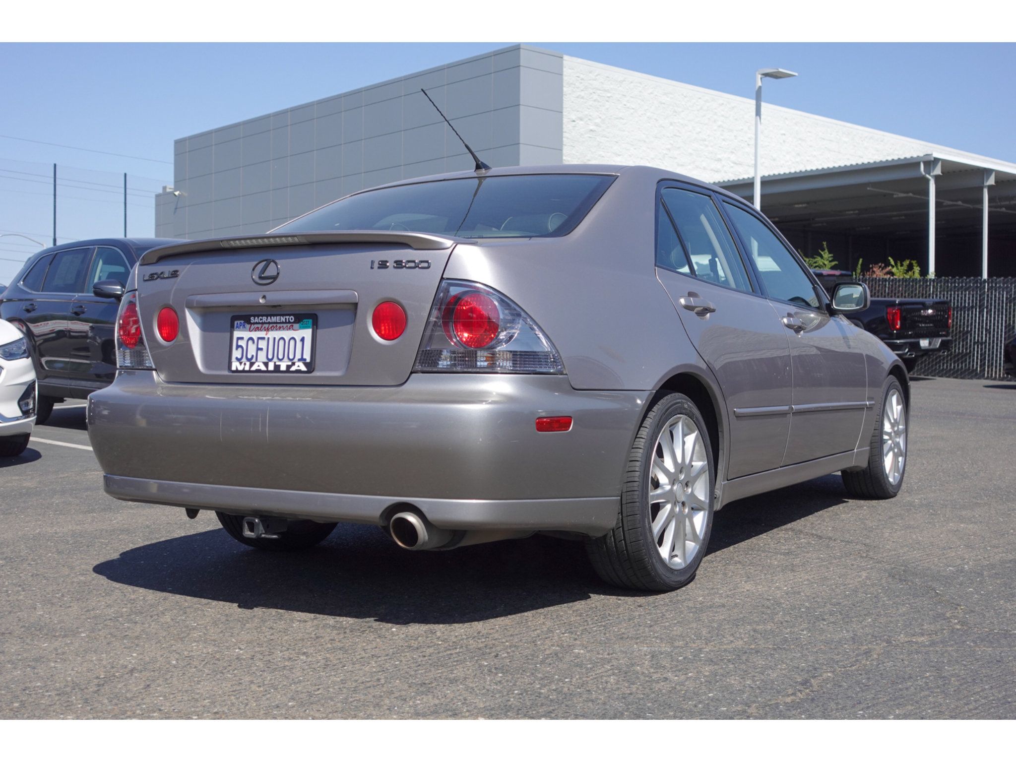 Used 2003 Lexus IS 300 RWD image 4