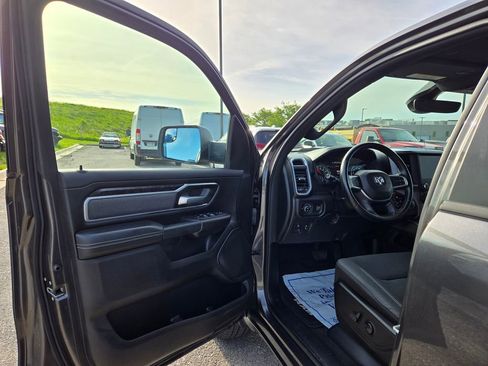 Used 2022 RAM 1500 Big Horn AWD/4WD image 14