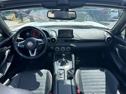 Used 2020 FIAT 124 Spider Abarth w/ Convenience Group RWD image 15