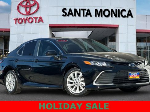 Used 2023 Toyota Camry LE image 2
