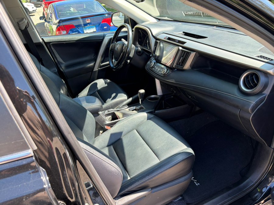 Used 2013 Toyota RAV4 Limited AWD/4WD image 25