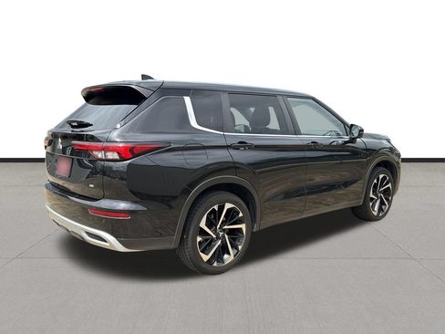 Used 2022 Mitsubishi Outlander SE FWD image 5