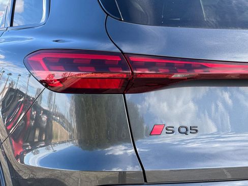 New 2025 Audi SQ5 Premium Plus image 23