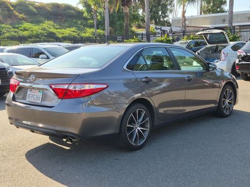 Used 2015 Toyota Camry XSE FWD image 5