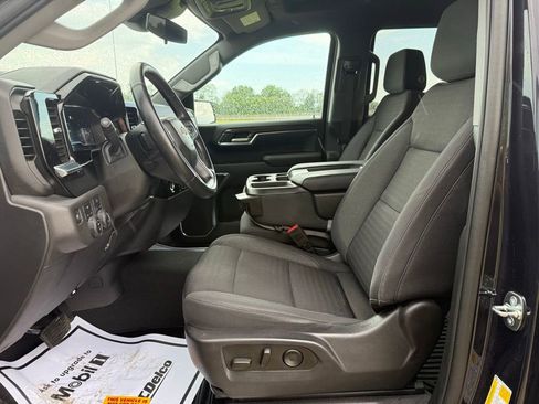 Used 2023 Chevrolet Silverado 1500 LT AWD/4WD image 26