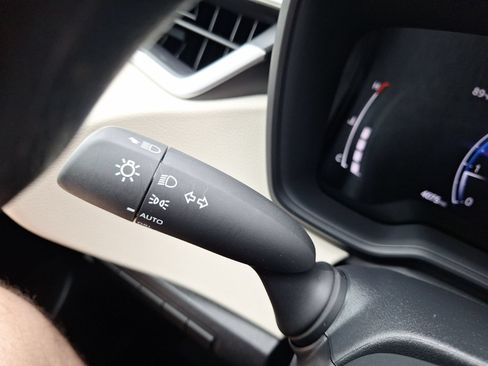 Used 2026 Toyota Corolla LE FWD image 22