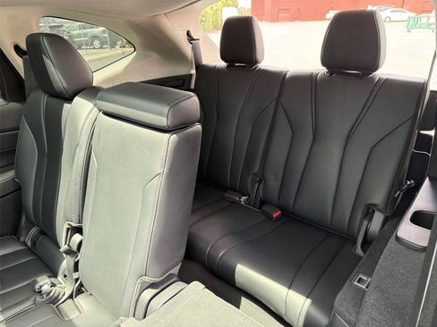 Used 2023 Acura MDX FWD w/ Technology Package image 42