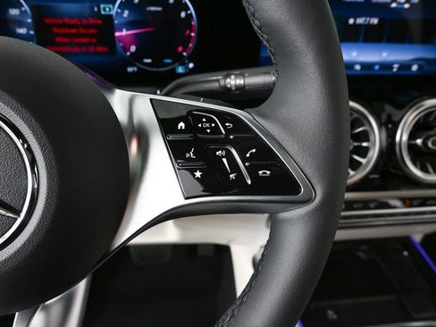 New 2026 Mercedes-Benz GLA 250 GLA 250 image 11