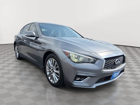 Used 2019 INFINITI Q50 Luxe w/ Essential Package (3.0T Luxe) AWD/4WD image 3