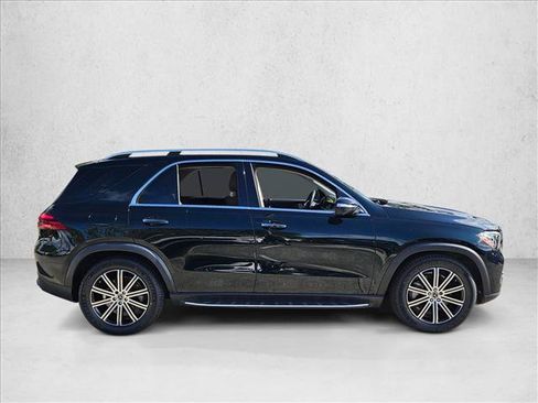 Used 2024 Mercedes-Benz GLE 450 4MATIC image 4