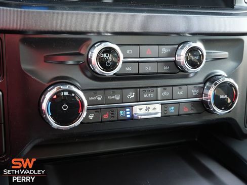 New 2026 Ford F250 Platinum w/ FX4 Off-Road Package image 25