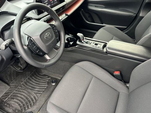 Certified 2024 Toyota Prius Prime SE image 12