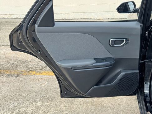 Used 2025 Kia K4 EX FWD image 38