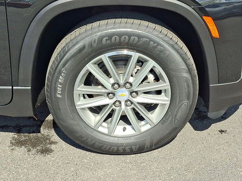 Used 2023 Chevrolet Traverse LT image 8