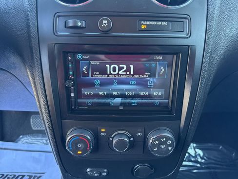 Used 2009 Chevrolet HHR LS image 20