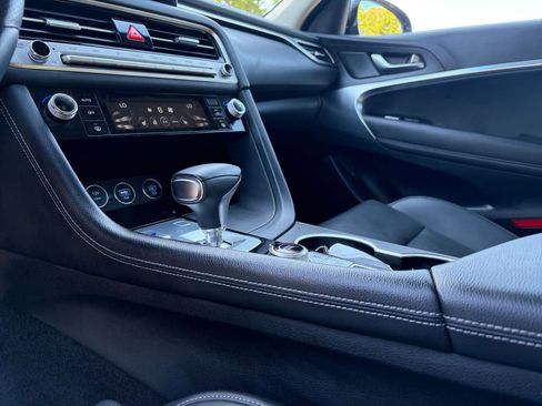 Used 2025 Genesis G70 2.5T AWD/4WD image 42