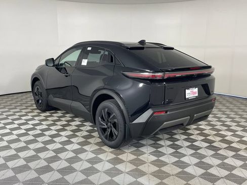 New 2026 Toyota C-HR AWD/4WD image 11