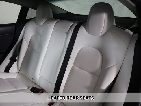 Used 2022 Tesla Model 3 Performance image 7