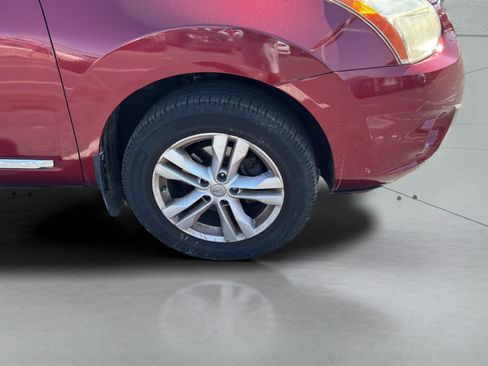 Used 2013 Nissan Rogue SV FWD image 34