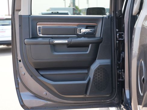 Used 2016 RAM 1500 Laramie AWD/4WD image 19
