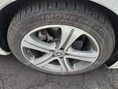 Used 2019 Mercedes-Benz E 300 4MATIC image 8