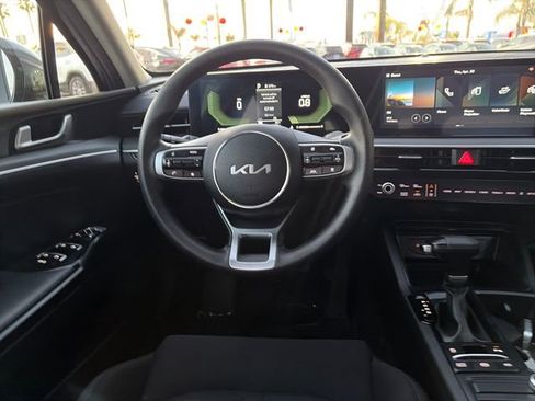 Used 2025 Kia K5 LXS FWD image 13
