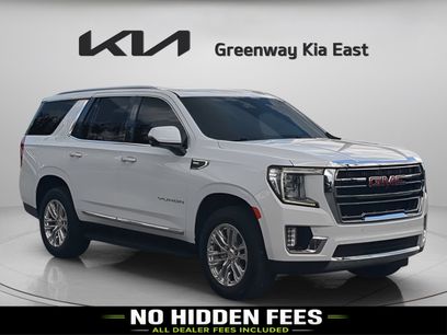 Used 2024 GMC Yukon SLT w/ SLT Luxury Package