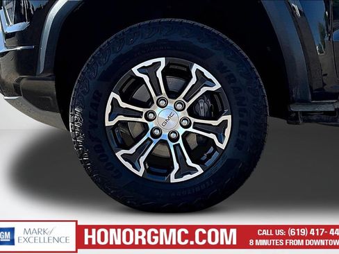 Used 2024 GMC Canyon AT4 AWD/4WD image 34