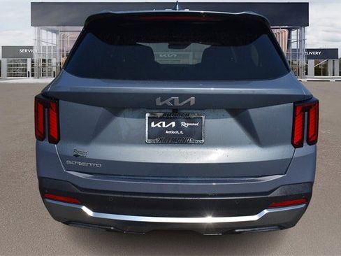 New 2025 Kia Sorento SX image 4