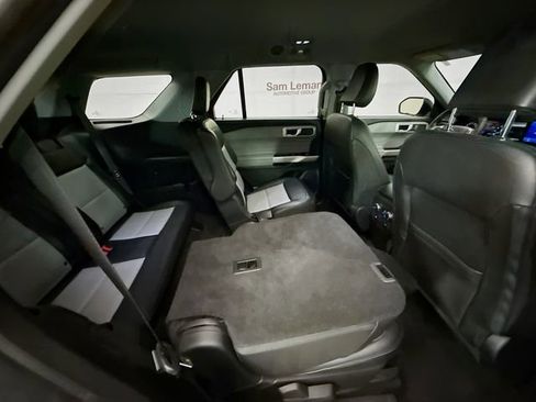Used 2022 Ford Explorer XLT w/ Equipment Group 202A image 28
