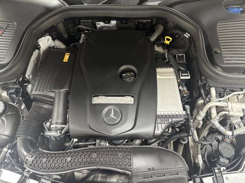 Used 2019 Mercedes-Benz GLC 300 4MATIC image 26