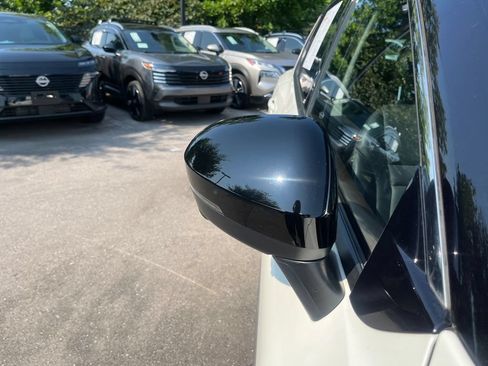 Used 2021 Nissan Rogue SL w/ Premium Package FWD image 37
