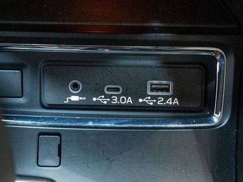 Used 2024 Subaru Ascent Premium w/ Convenience Package image 24