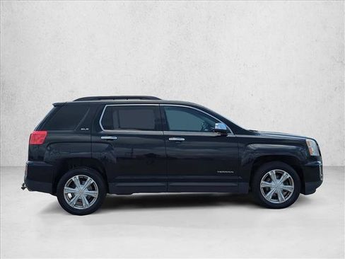 Used 2017 GMC Terrain SLE w/ Chrome Edition FWD image 4