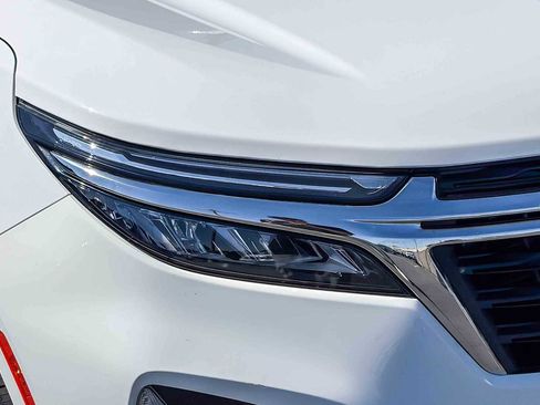 Used 2022 Chevrolet Equinox LT w/ LPO, Floor Liner Package image 7