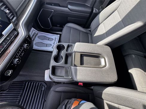 Used 2022 Chevrolet Silverado 1500 LT image 18