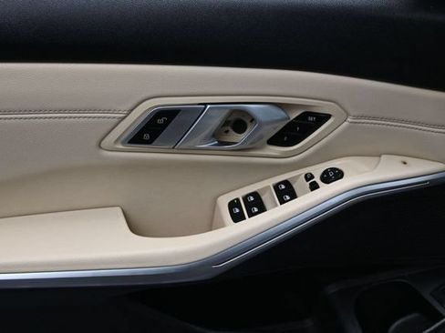 Used 2021 BMW 330i xDrive Sedan AWD/4WD image 8