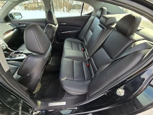 Used 2017 Acura TLX FWD image 12