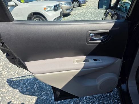 Used 2015 Nissan Rogue S w/ Convenience Package FWD image 18