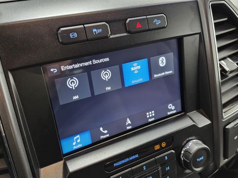 Used 2019 Ford F350 XLT w/ XLT Premium Package image 6