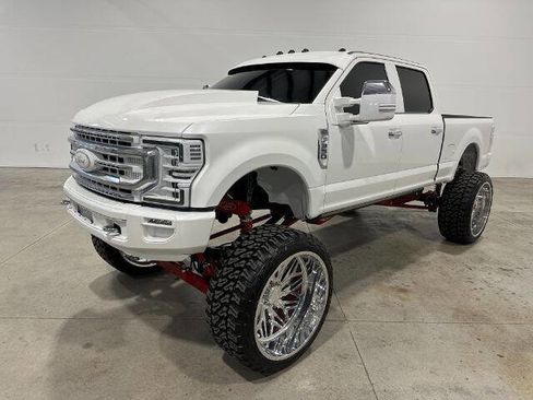Used 2021 Ford F250 Platinum AWD/4WD image 2