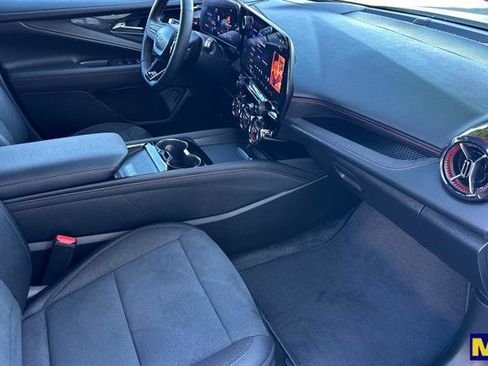 Certified 2024 Chevrolet Blazer EV RS image 20