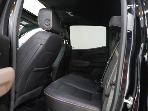 Used 2024 GMC Canyon Denali AWD/4WD image 16