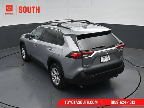 Used 2021 Toyota RAV4 XLE AWD/4WD image 49